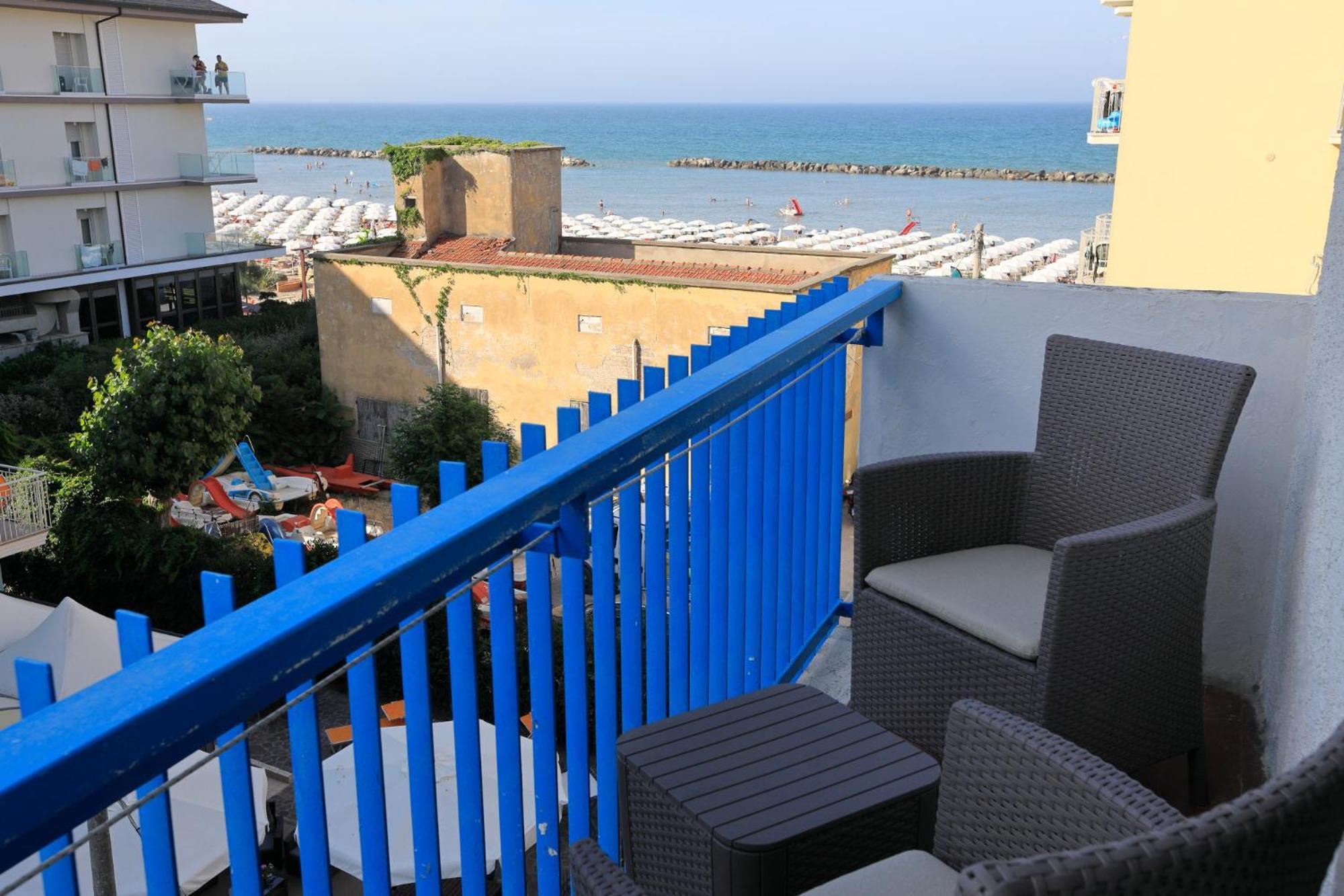 Hotel Lauretta Bellaria-Igea Marina Exteriör bild
