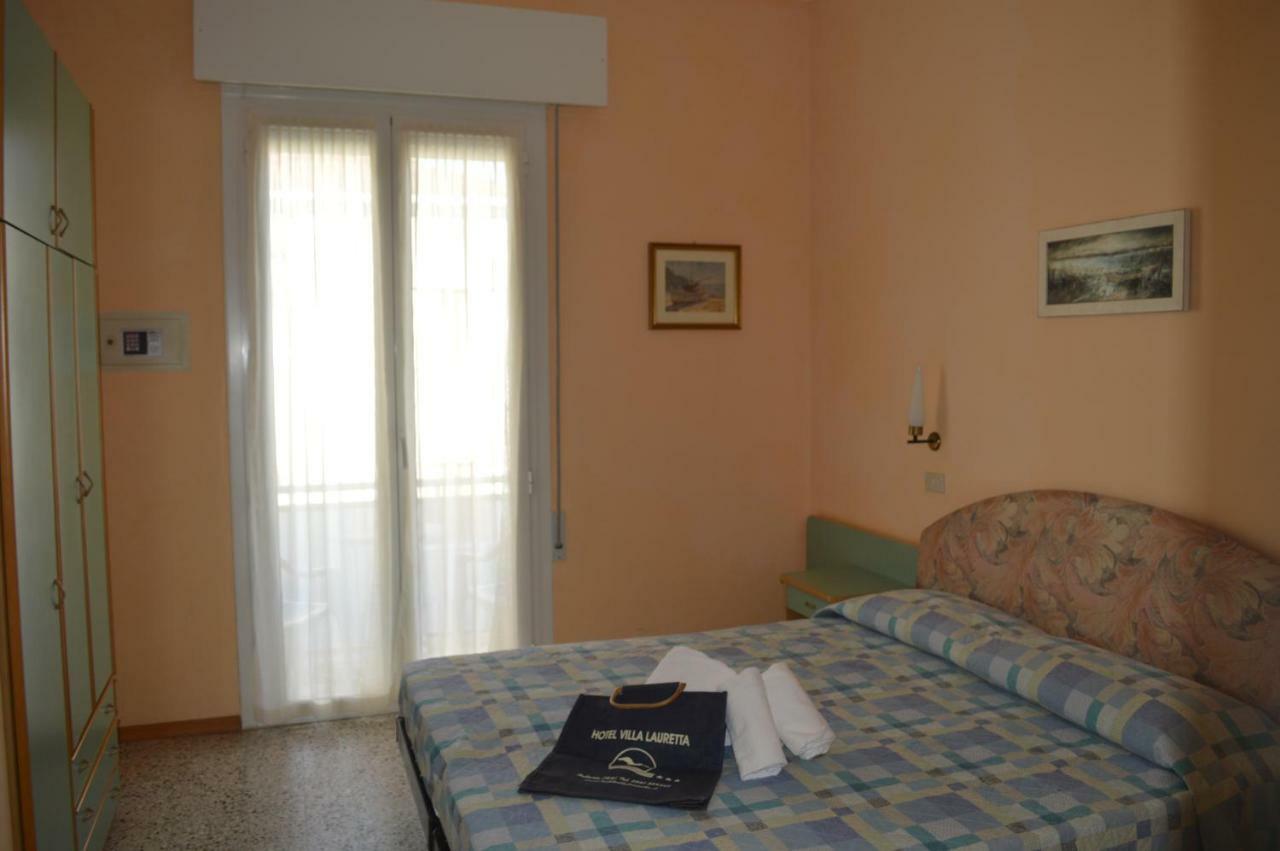 Hotel Lauretta Bellaria-Igea Marina Exteriör bild